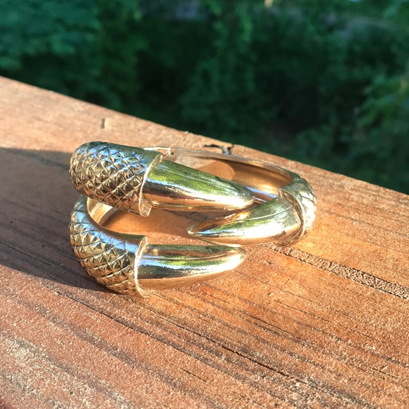 Jewelry - 🌻 3/25 🌻 Grunge Boho Dragon Claw Bracelet
